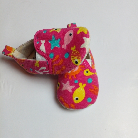 2 pairs of baby shoes - Picture 2 of 8